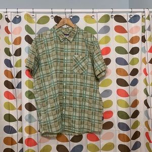 Patagonia men’s short-sleeve summer shirt